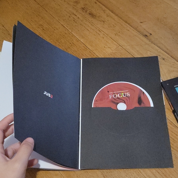 GOT7 Unit JUS2 - [Focus] Mini Album - Picture 2 of 2